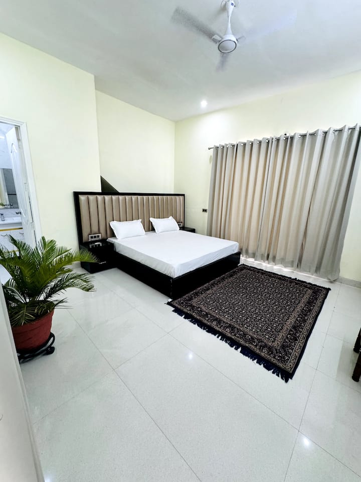 საძინებელი 4