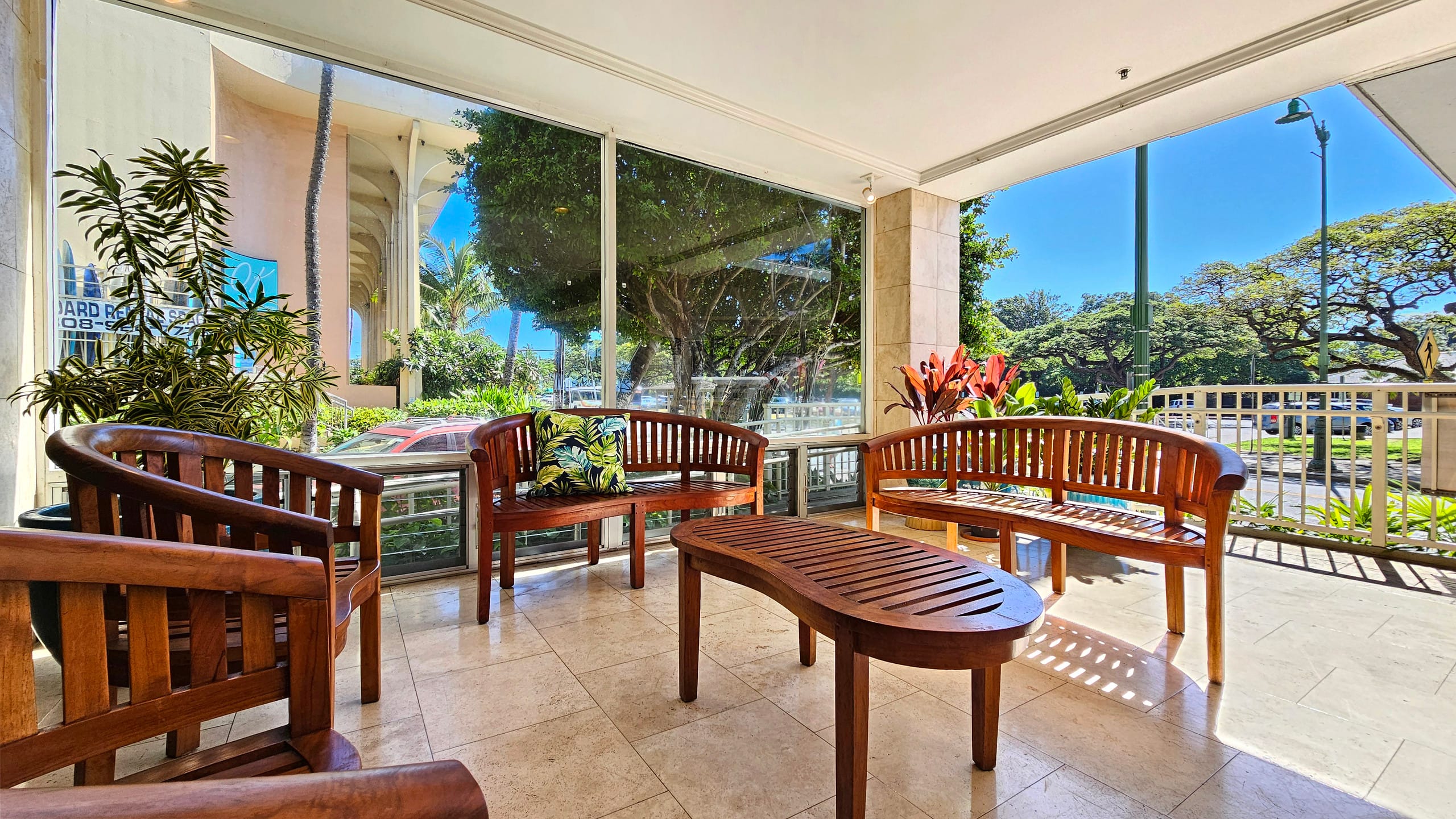 WG 422 at the Waikiki Grand Hotel® - Image 37