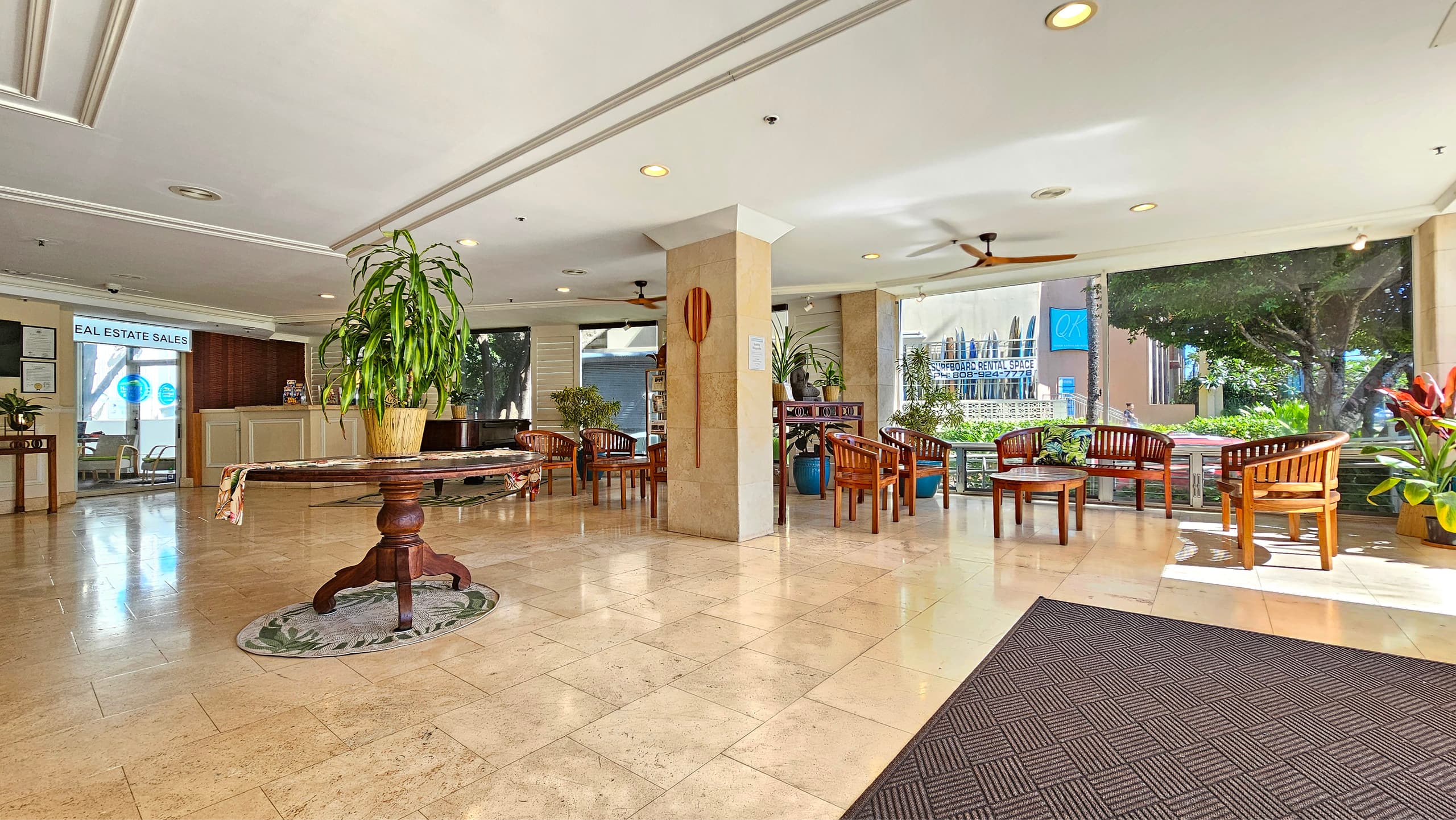 WG 422 at the Waikiki Grand Hotel® - Image 38