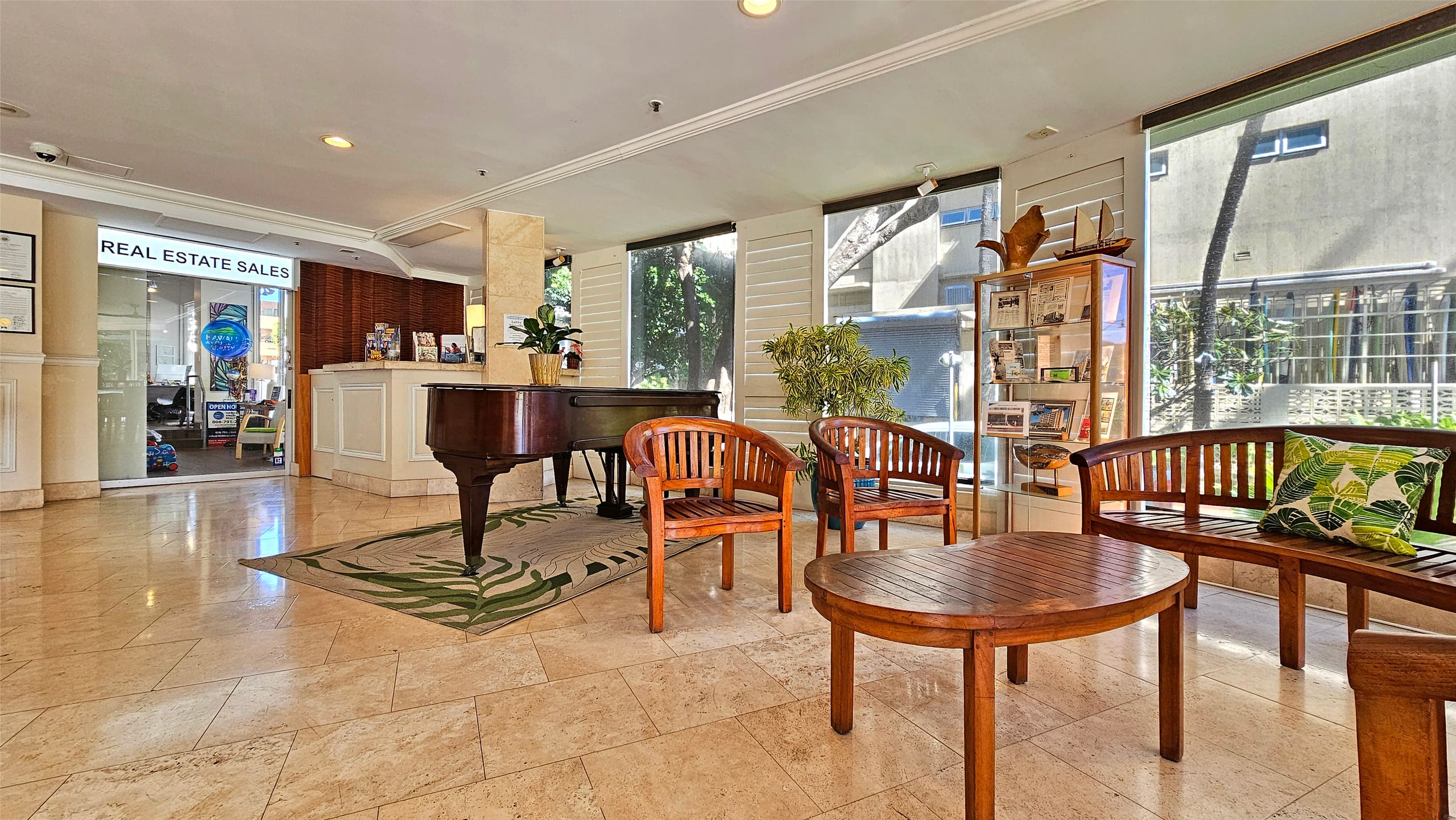 WG 422 at the Waikiki Grand Hotel® - Image 36