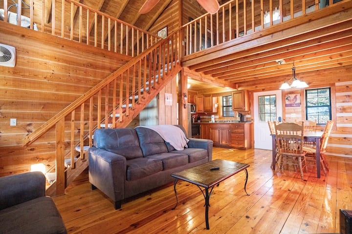 Treehouse View #2 |1br 2ba|hot Tub|sleep 6|mtnview - Townsend, TN