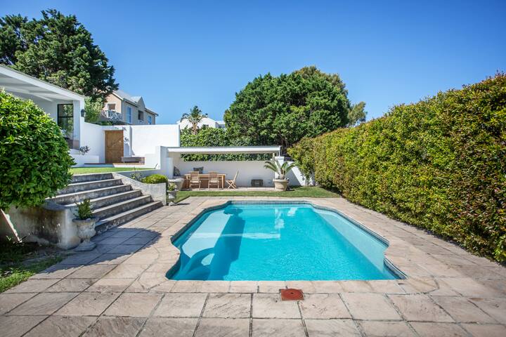 Sunset Villa Noordhoek gallery image 2