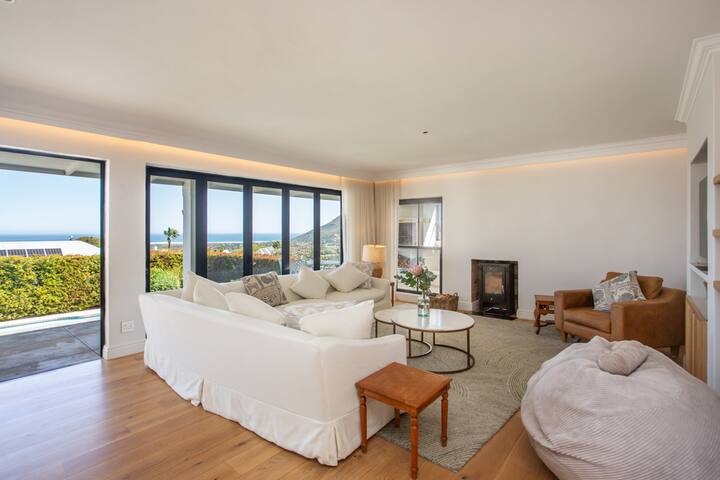 Sunset Villa Noordhoek gallery image 4