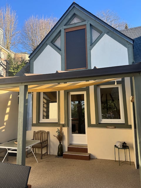 Quiet studio with terrace - heights of Rouen