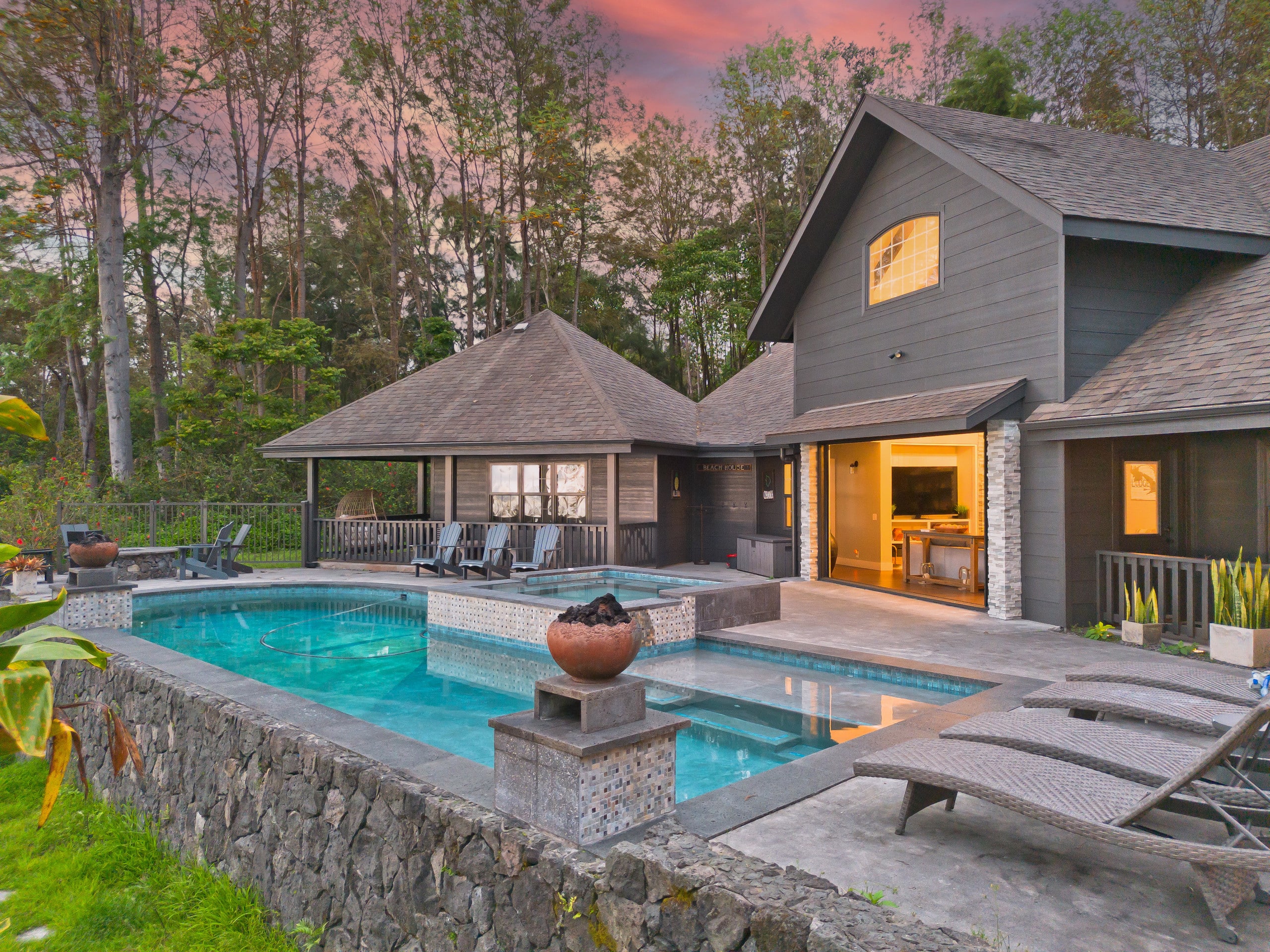 Home in Kailua-Kona · ★5.0 · 5 bedrooms · 10 beds · 5 baths - Image 29