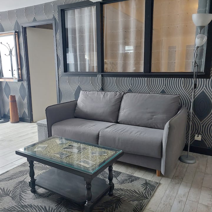 "Les Jours Heureux" Pour 3 Personnes - Lons-le-Saunier