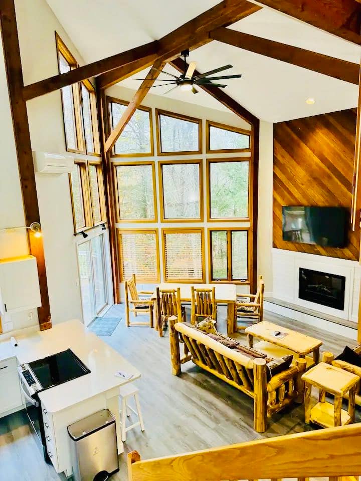 Newly Renovated, Spacious & Contemporary Home - North Conway, NH