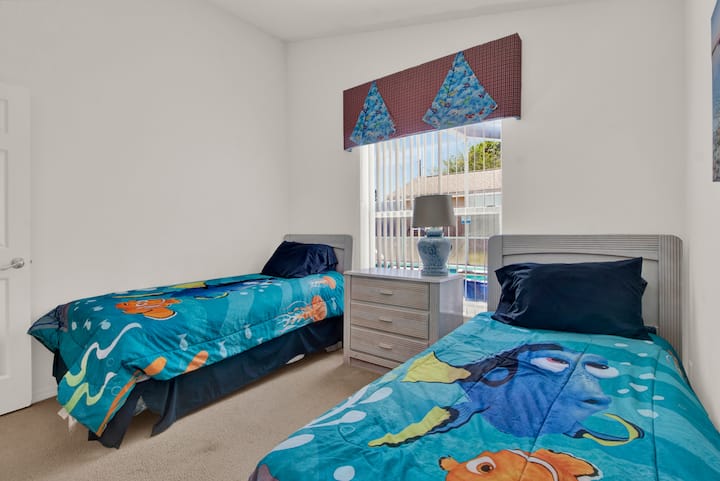 2 Twin Beds in the 4th Bedroom
