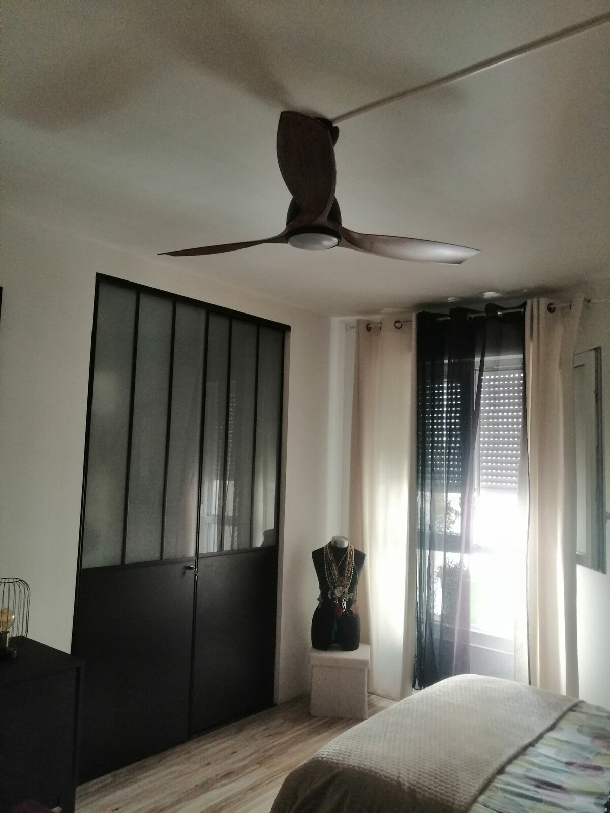 Chumba cha kwanza cha kulala