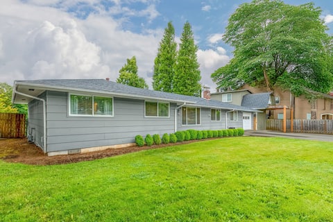 Cozy Stay Near CCC | Fire pit| King Bed| Pets