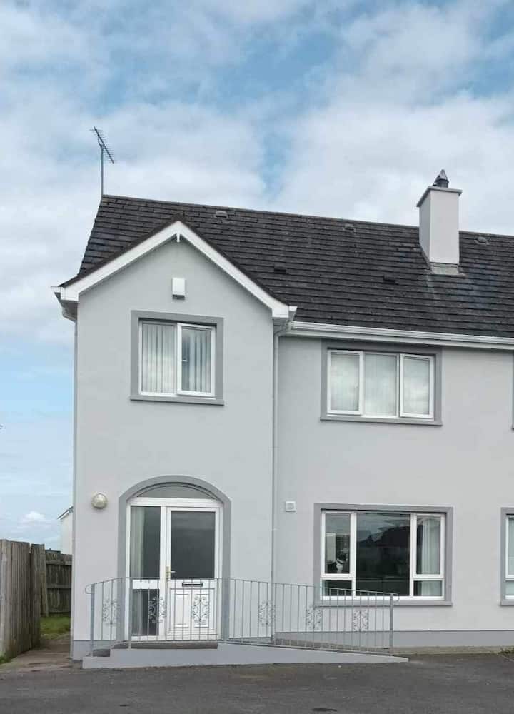 Bundoran Seaside Stays-500m To Town, 900m To Beach - Bundoran