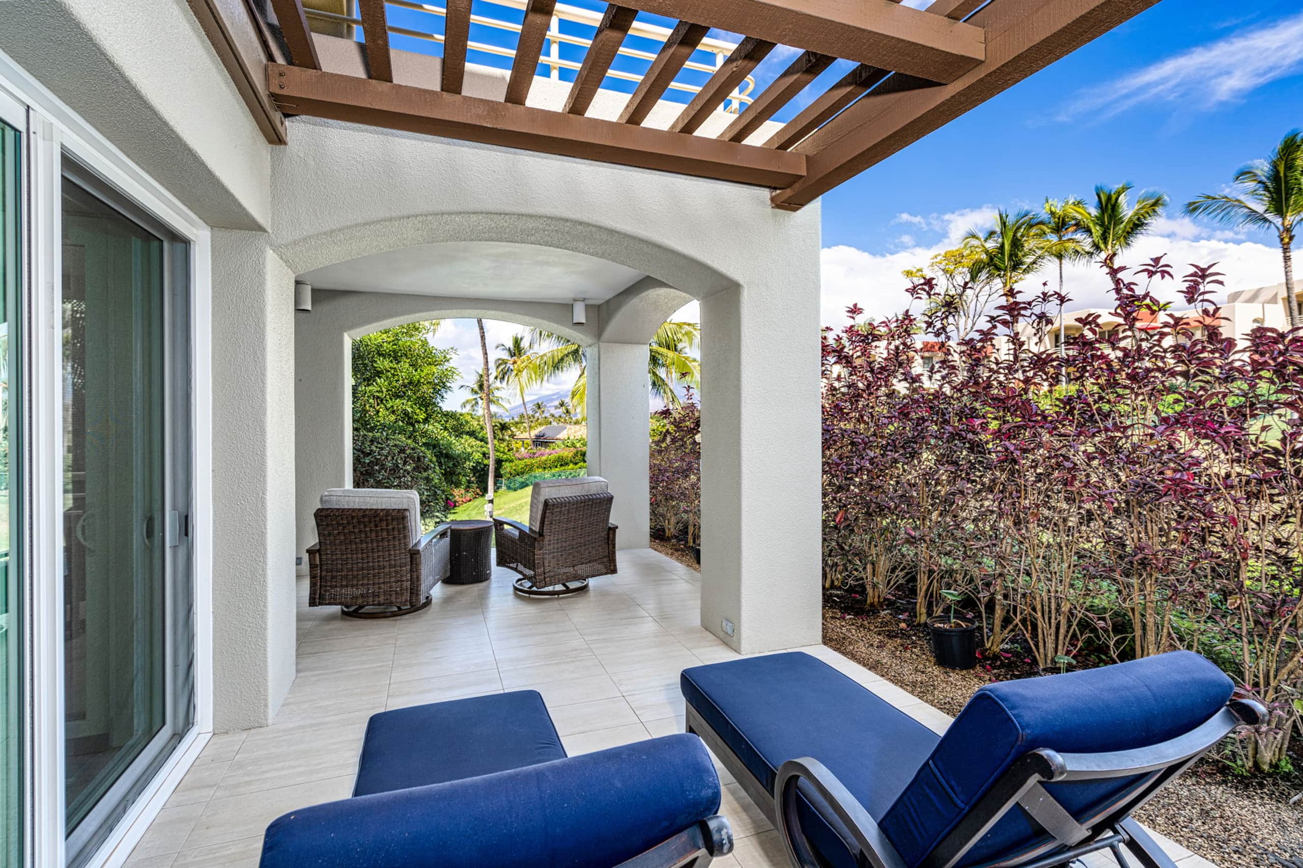 Condo in Kihei · ★4.89 · 1 bedroom · 2 beds · 2 baths - Image 5