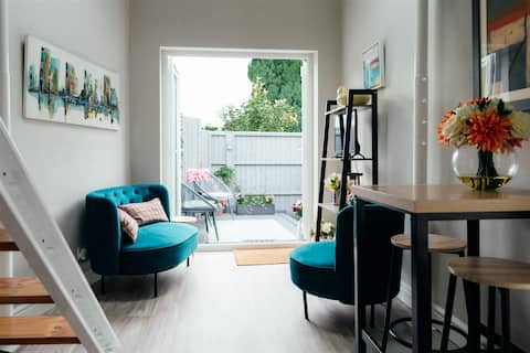 Successful Airbnb property: Self contained studio in Lower Bourne, Farnham in Farnham