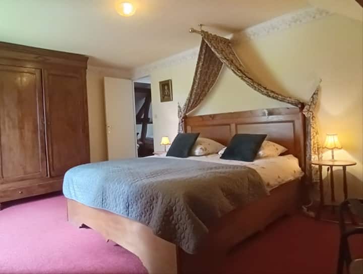 卧室1张双人床， 180厘米