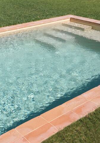 La Solana. Piscina y jardín. Muy cerca de la playa gallery image 5