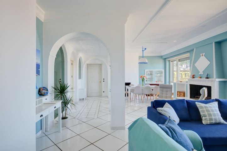 Casa Paradiso – Sea View Luxury Penthouse