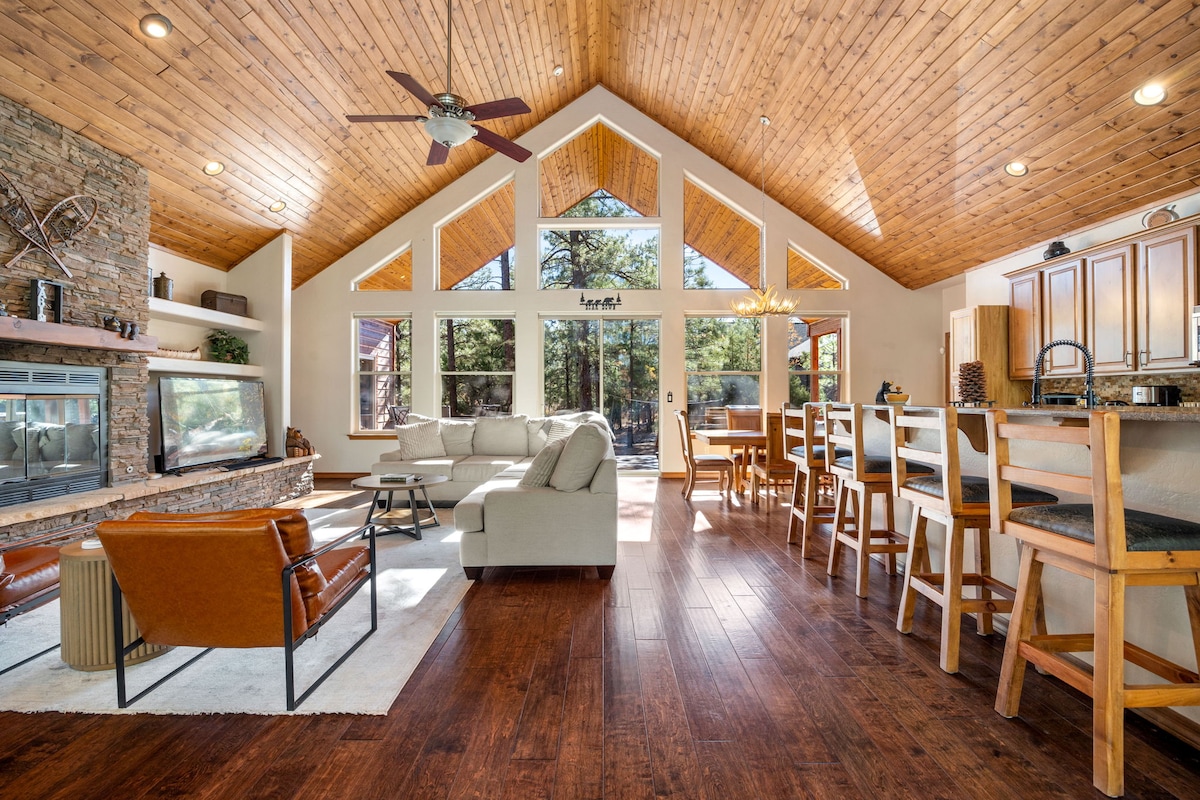 Top Airbnb: Torreon Dream Cabin | Fire Pit, Family Friendly! in Show Low / Pinetop