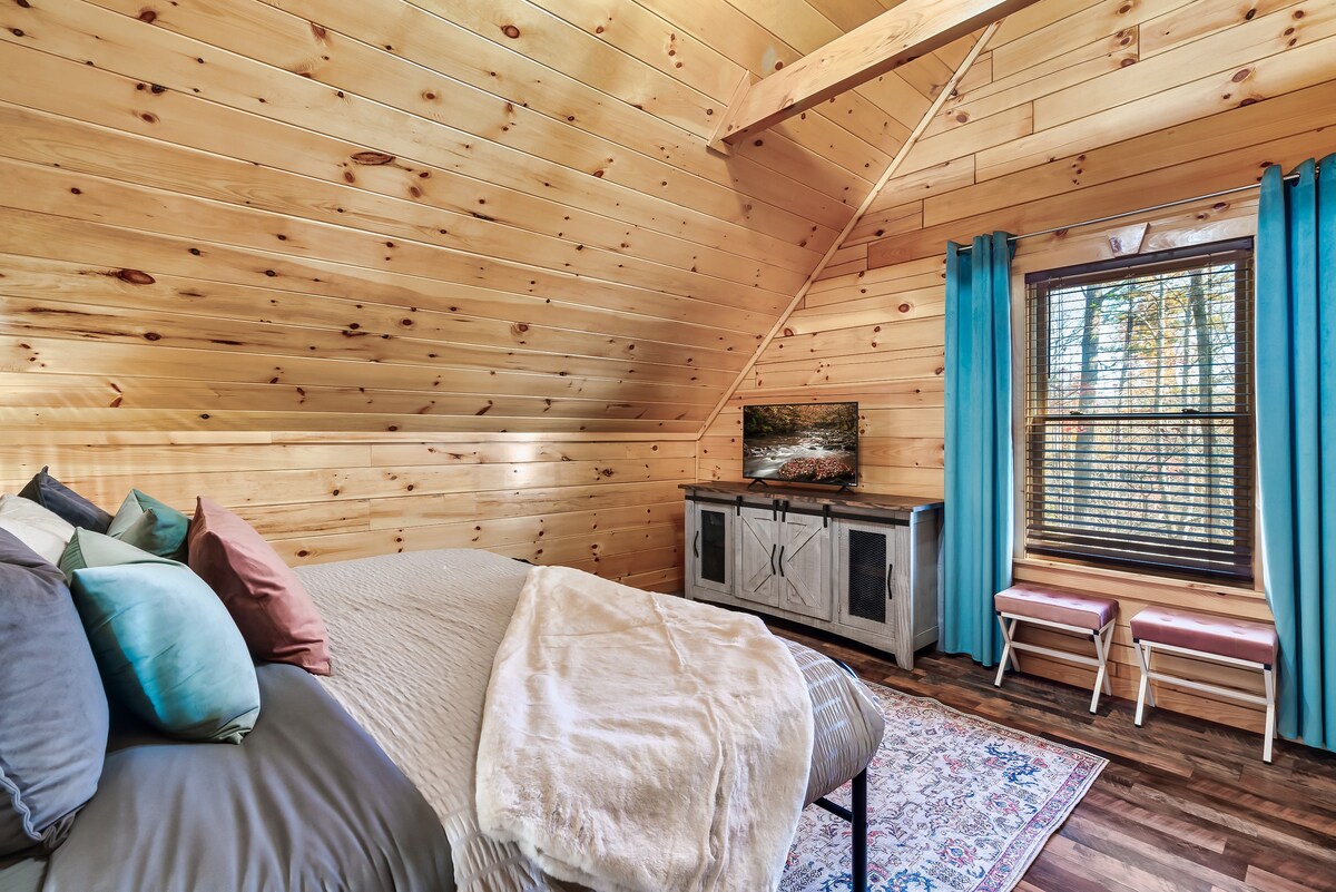 MtnView PrivateRetreat DeckFireplace HotTub GameRm - Cabins for