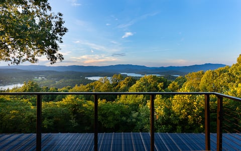 Skyline Sanctuary | Panoramic View Wellness Stay