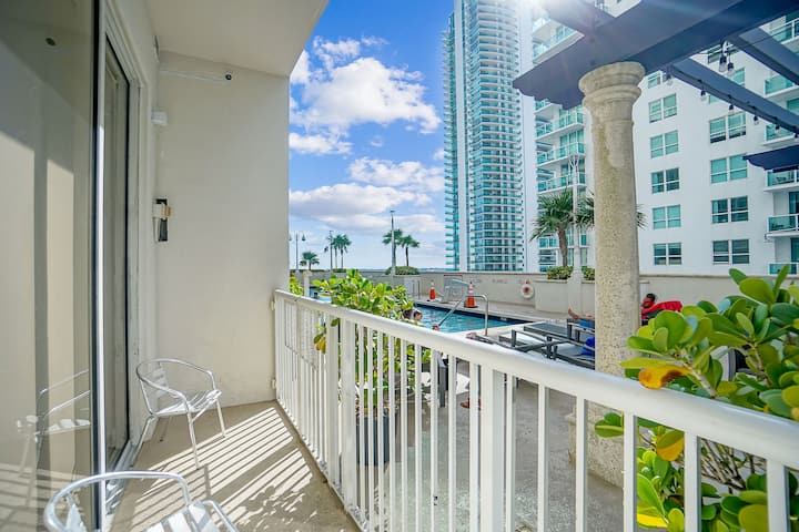 Exceptionnel 4 Chambres Conv Face Piscine- Jacuzzi - Coral Gables