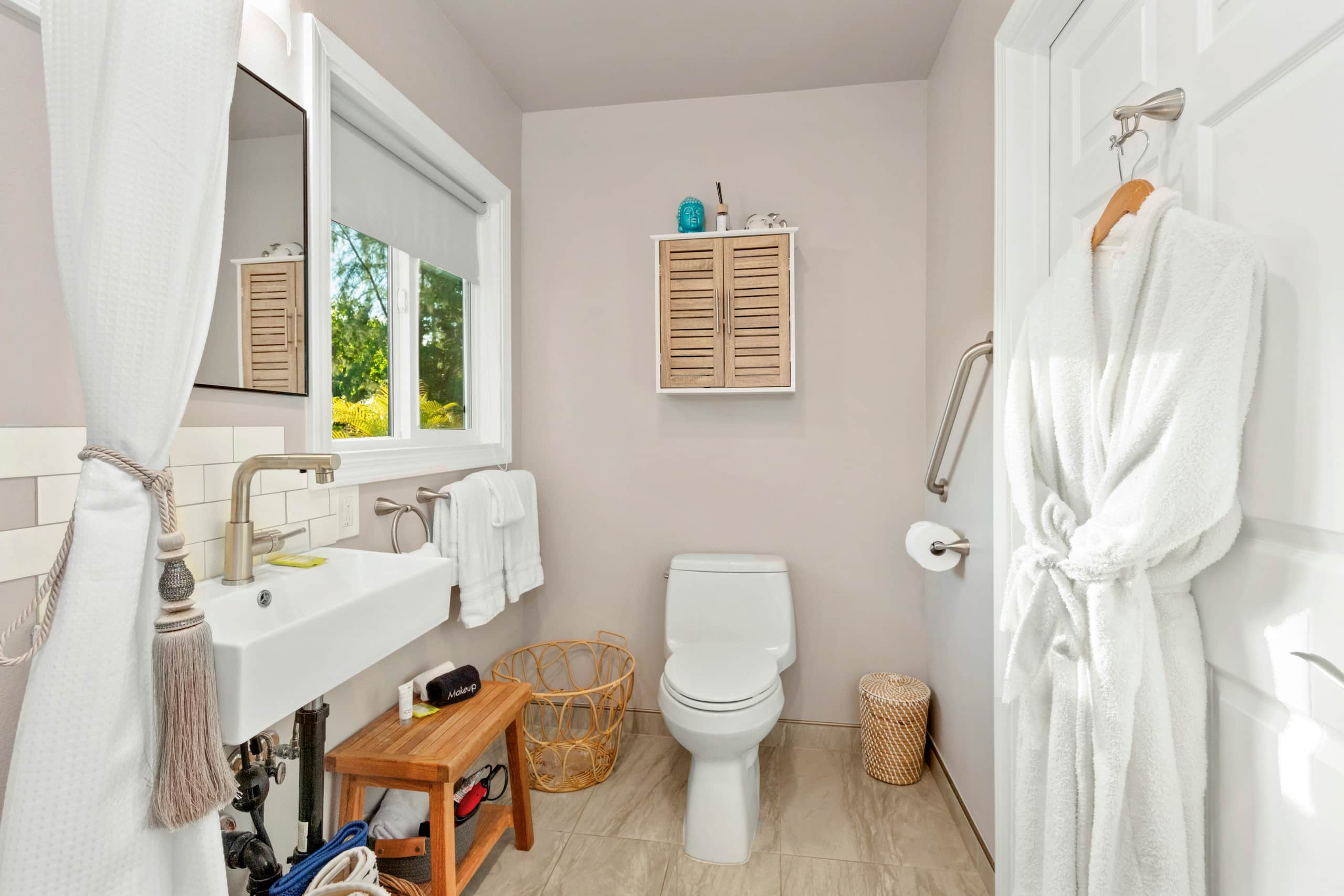 Guesthouse in Keaau · ★4.98 · 1 bedroom · 2 beds · 1 private bath - Image 42