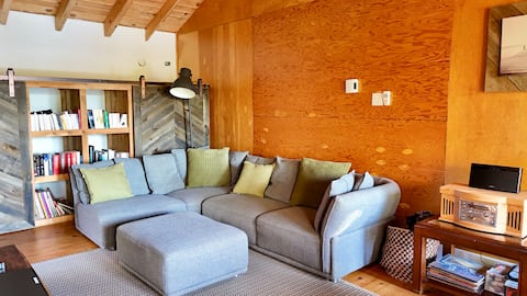 Successful Airbnb property: Family cottage at Lac Rouge in D'autray