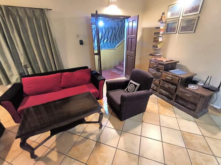 Living room image 7
