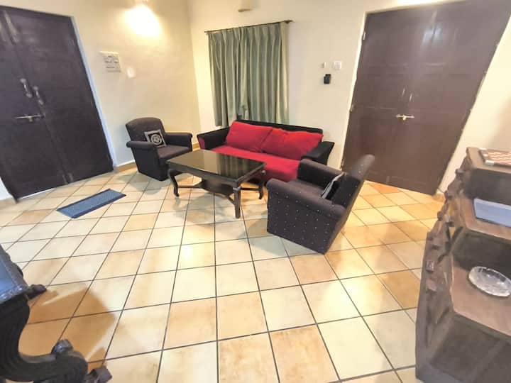 Living room image 3