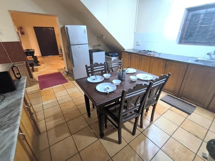 Full kitchen image 3