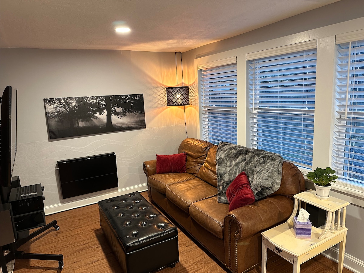 Popular Airbnb listing: Calhoun Carriage House in Cooperstown / Leatherstocking