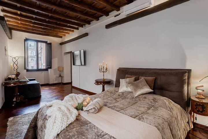 Trevi Fountain Stylish Guest House gallery image 2