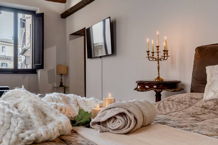 Trevi Fountain Stylish Guest House gallery image 4