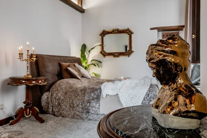 Trevi Fountain Stylish Guest House gallery image 3