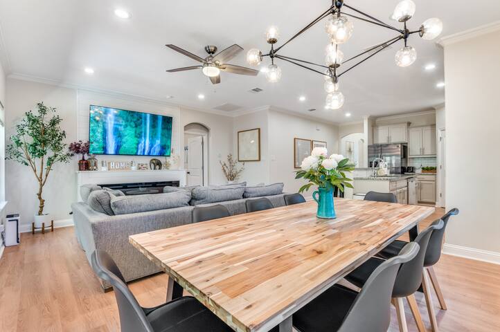 The Retreat:hot tub,pool,near DT and Uptown Dallas gallery image 4