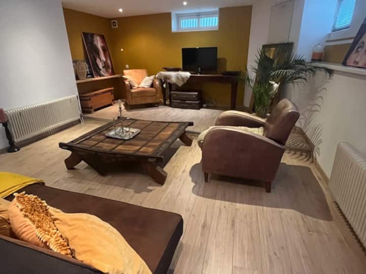 Basement Of A Mansion In Beautiful Achterhoek - Borculo