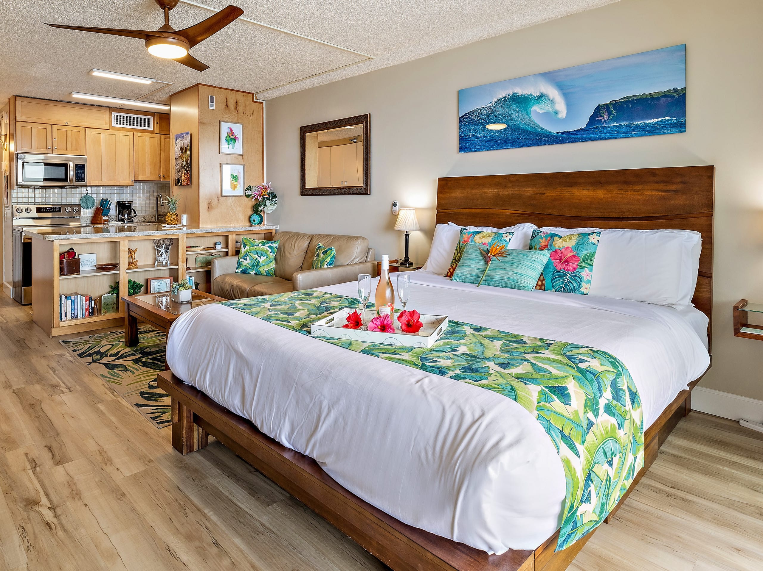 Condo in Lahaina · ★4.96 · Studio · 1 bed · 1 bath - Image 26