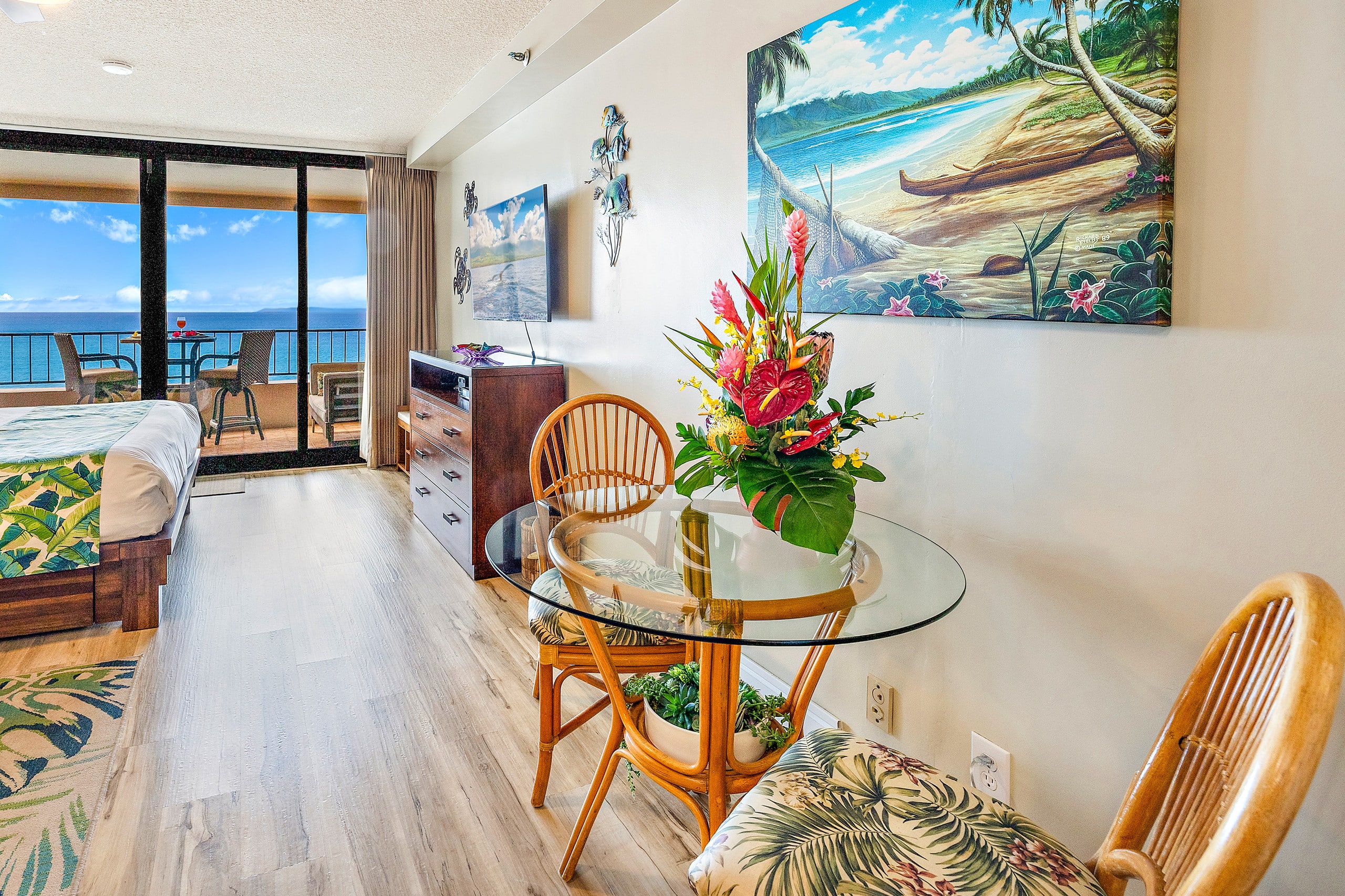 Condo in Lahaina · ★4.96 · Studio · 1 bed · 1 bath - Image 10