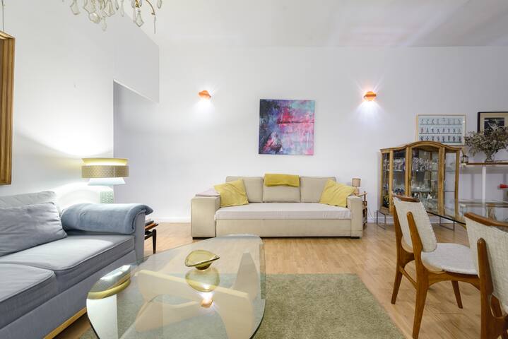 Gran Via-Sol Loft – 140 mts2 gallery image 2