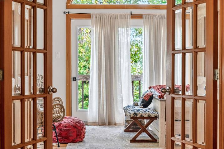 Waterfront Vista Hot Tub Kayak Canoe Fish gallery image 5