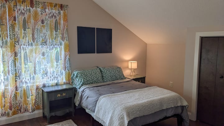 Treetop Apartment - Stillwater, MN
