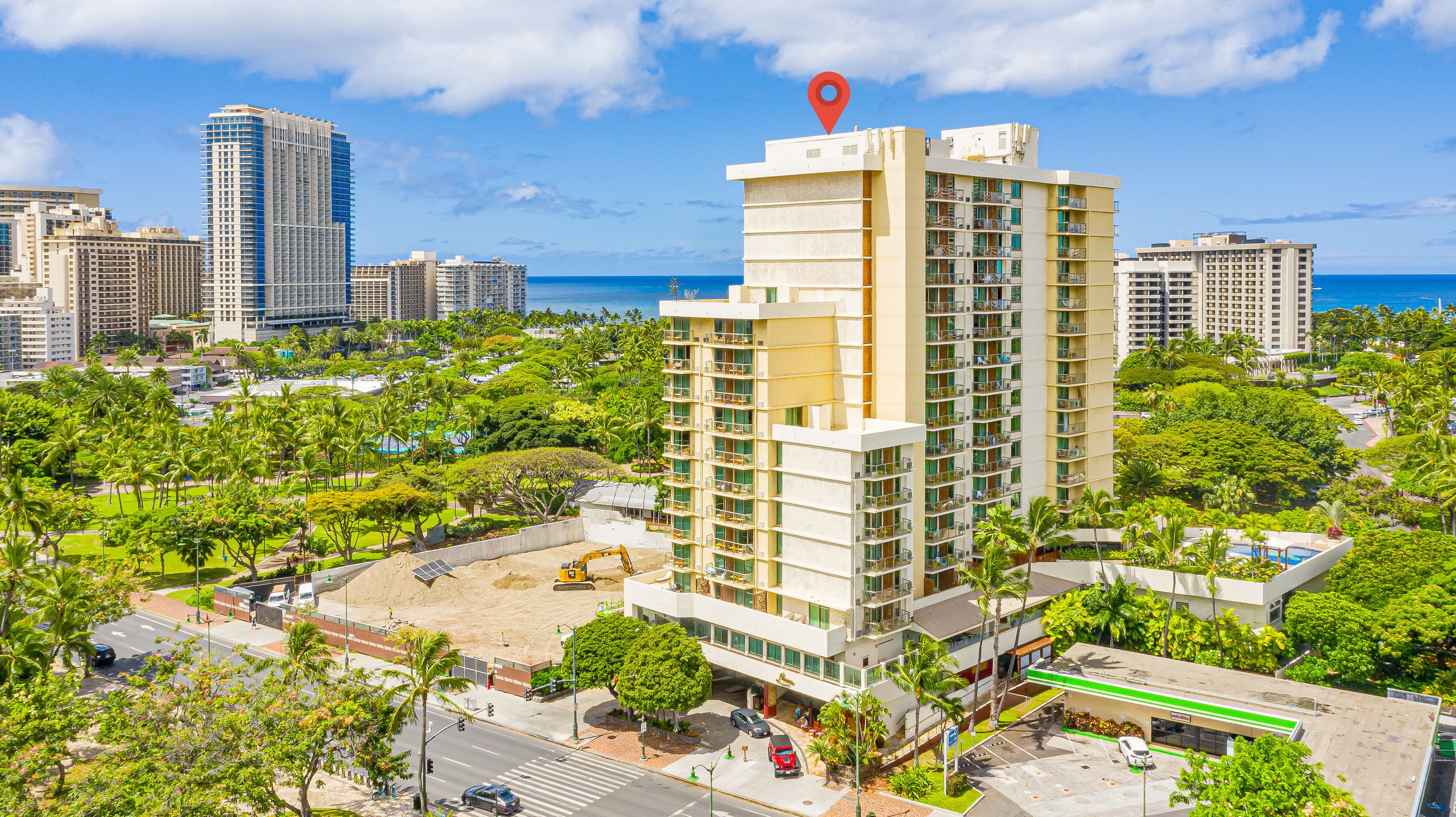 Cozy studio with FREE parking in Waikiki - Image 23