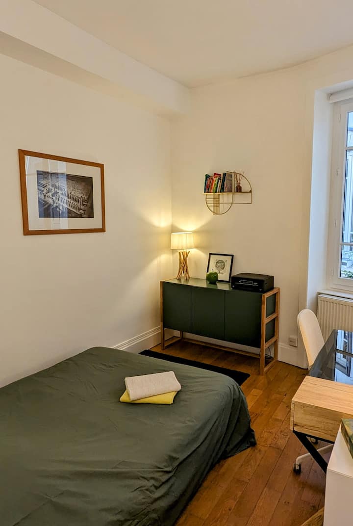 საძინებელი 2