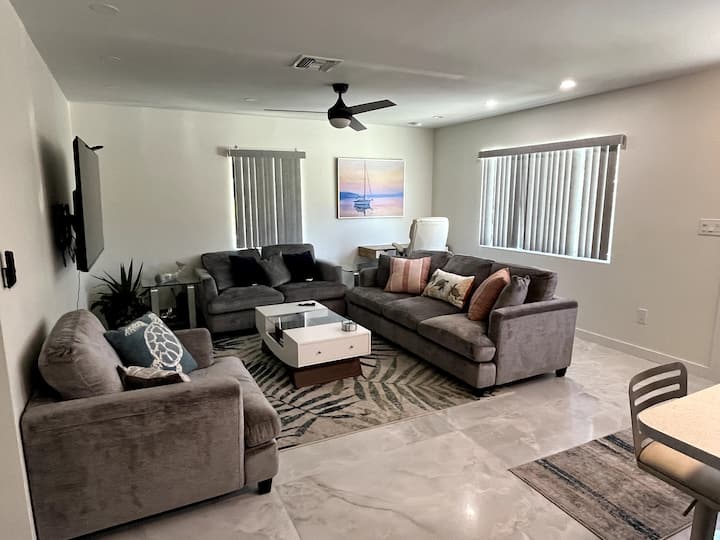 Delray Abode Walk To Ave/tennis Or Bike To Beach - Delray Beach, FL
