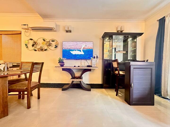 Living room image 1