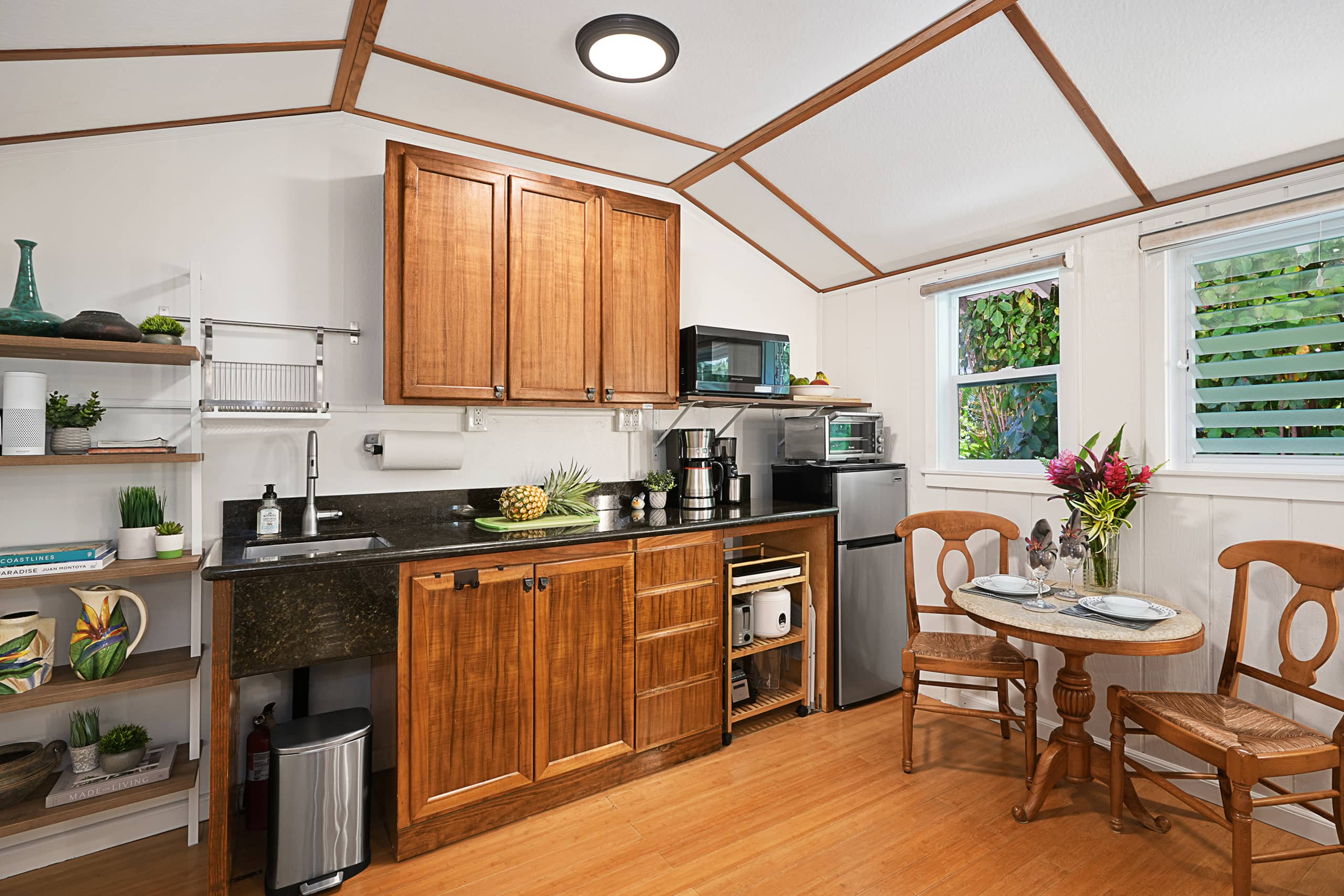 Canal B: A Charming Plantation-Style Cottage. - Main photo