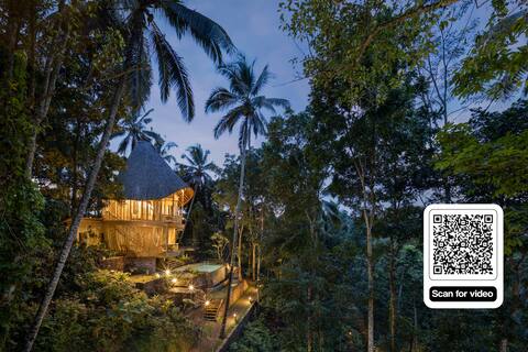 Riverfront Serenity! Bamboo Villa w/BF in Tabanan