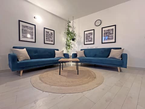 Annuncio Airbnb popolare: Central with lake and mountain views a Cernobbio