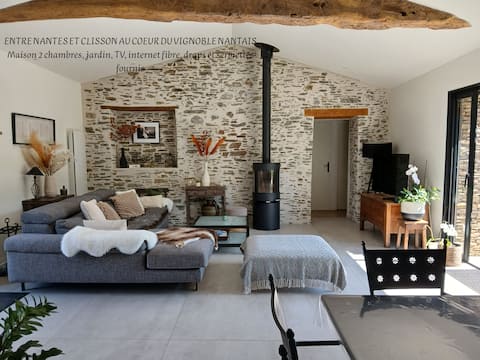 Popular Airbnb listing: La Villa du Pressoir, classified 3* furnished tourist accommodation in Loire Atlantique