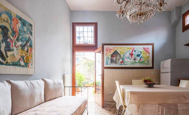 Canal view apartment with wide private terrace gallery image 2