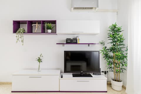 Top Airbnb: Ernesto's Apartments, Family Apartment 3 in San Felipe Neri